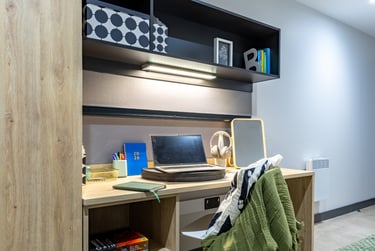 Classic Plus En Suite at Biscuit Factory, 140 Little Donegall Street, City Centre, Belfast, BT12FL - Image 3